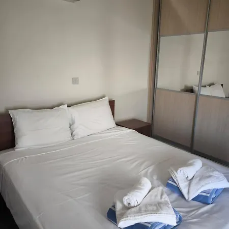 Pearl - Comfortable 2 *