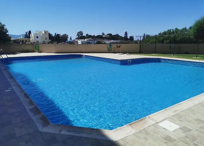 Pearl - Comfortable 2 * Polis