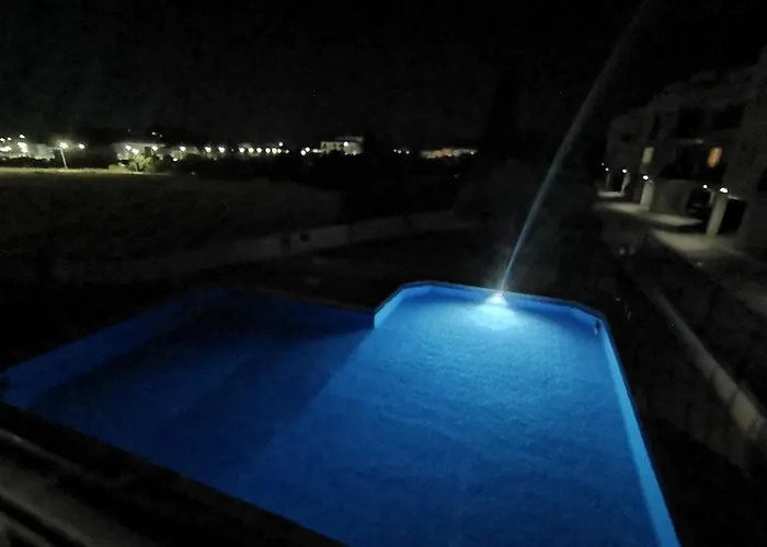 Pearl - Comfortable 2 *