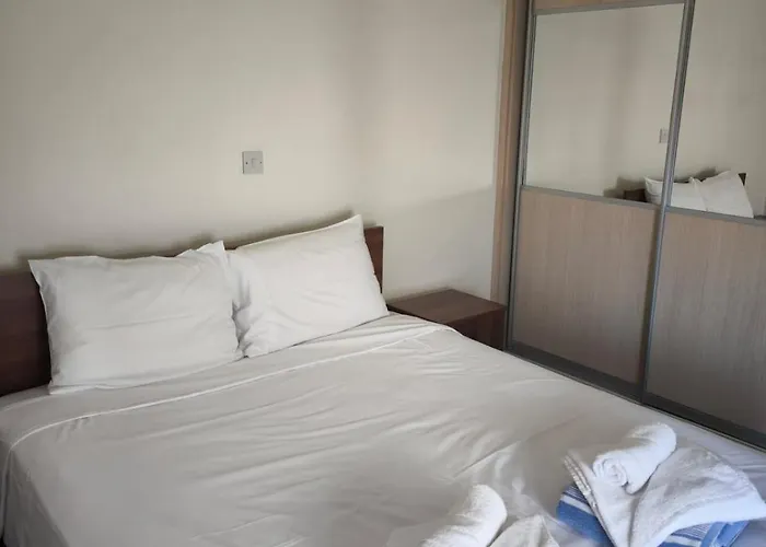 Pearl - Comfortable 2 *