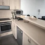 Apartment Pearl - Comfortable 2 Polis