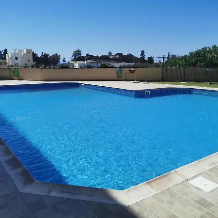 Pearl - Comfortable 2 * Polis