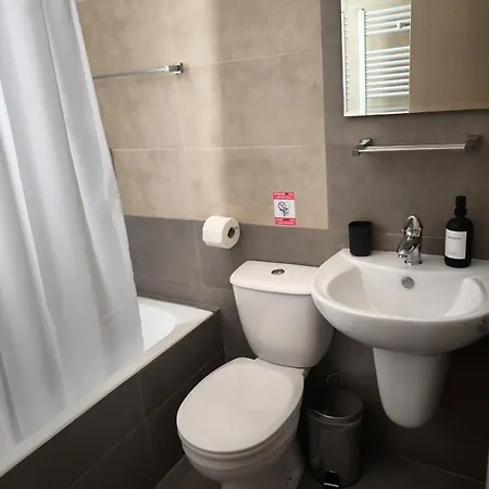 Pearl - Comfortable 2 *