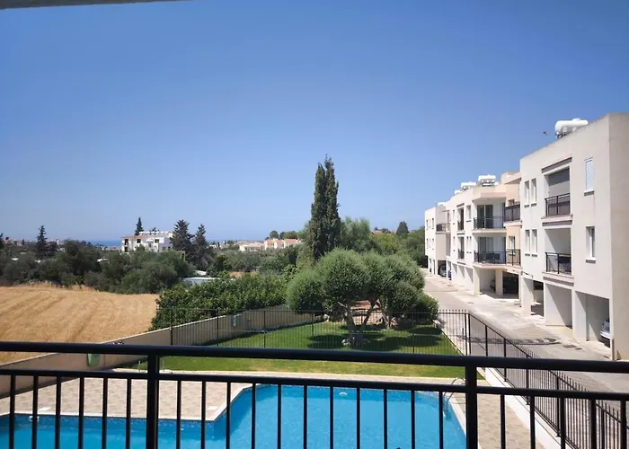 Pearl - Comfortable 2 * Polis