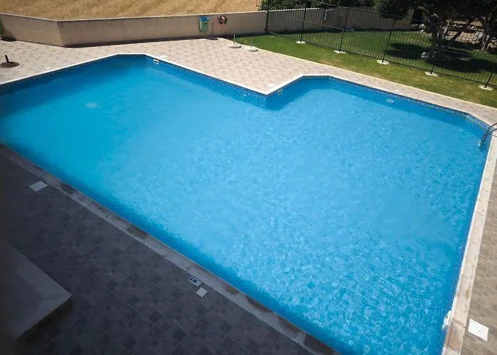 Pearl - Comfortable 2 * Polis